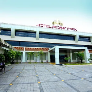 https://hotelhillwaypark.kerala-hotels.net